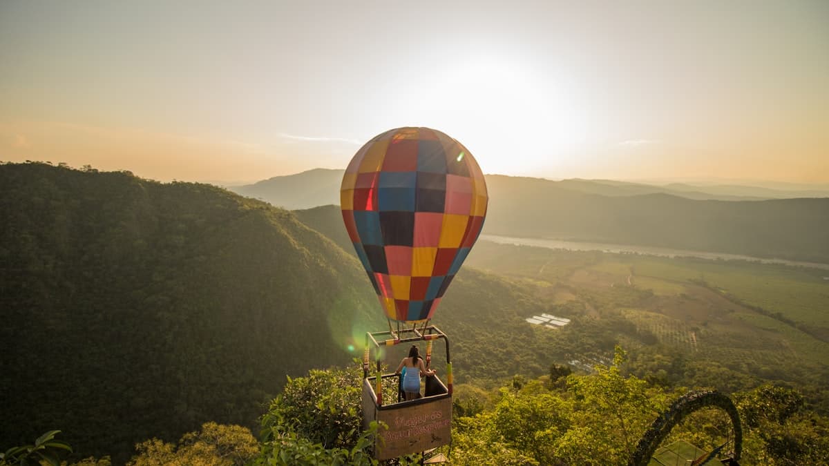 Hot air balloons at sunrise over Dambulla and Sri Lanka’s Cultural Triangle